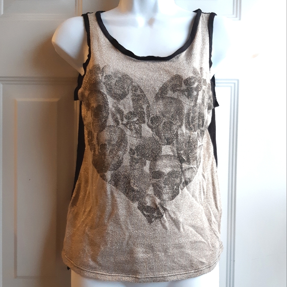 Skull Tank - Picture 4 of 13